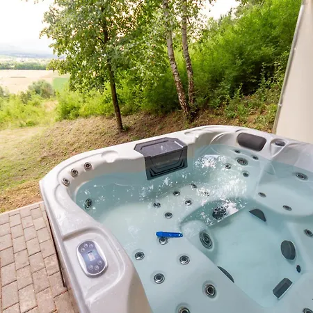 Hilltop Wellness Haven W Ac & Jacuzzi By Nw Apartament *
