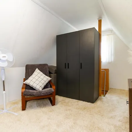 Hilltop Wellness Haven W Ac & Jacuzzi By Nw Apartment Recsk